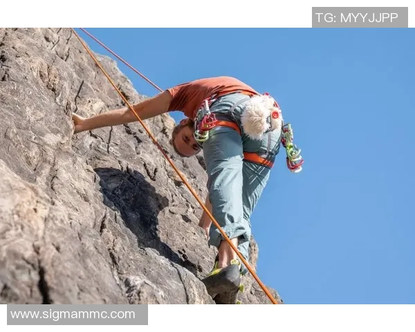 成都攀岩队速度之争:探索攀岩运动的魅力与挑战 成都攀岩队速度之争:探索攀岩运动的魅力与挑战