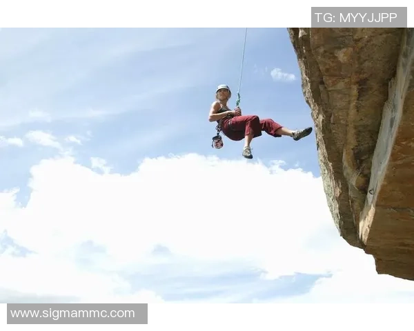 攀岩人生的深度对话：周丽如何在高峰中找到自我与勇气